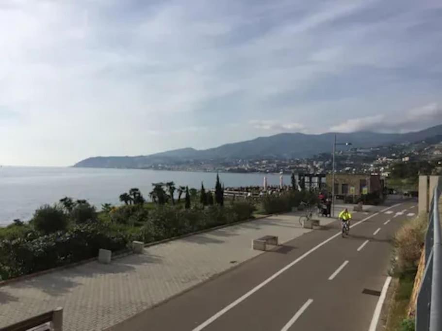 Casa Sveva, A Pochi Passi Dalle Spiagge E Dal Centro Di Arma Di Taggia. Exterior photo